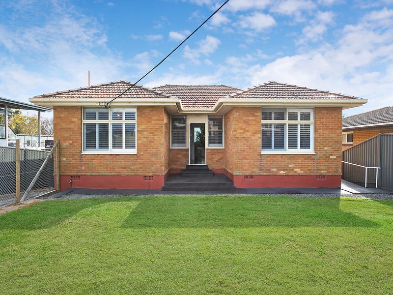 23 Trelawney Street, Killarney Vale, NSW 2261