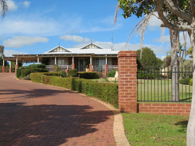 32 Woodley Farm Drive, Northam, WA 6401