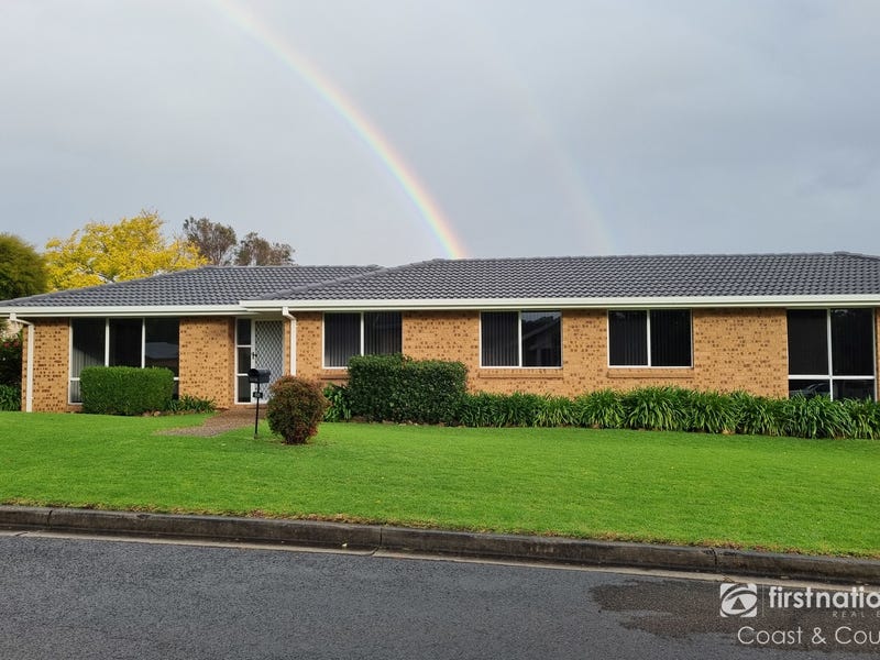 68 Meehan Drive, Kiama Downs, NSW 2533