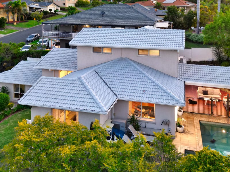 31 Arun Drive, Arundel, Qld 4214 Property Details