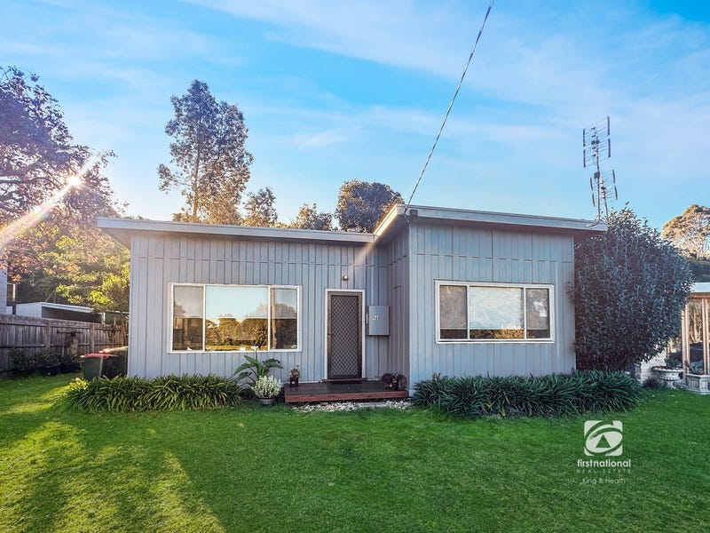 68 Beach Road, Metung, Vic 3904 House for Rent