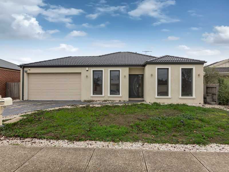 32 Westlake Drive, Melton West, VIC 3337