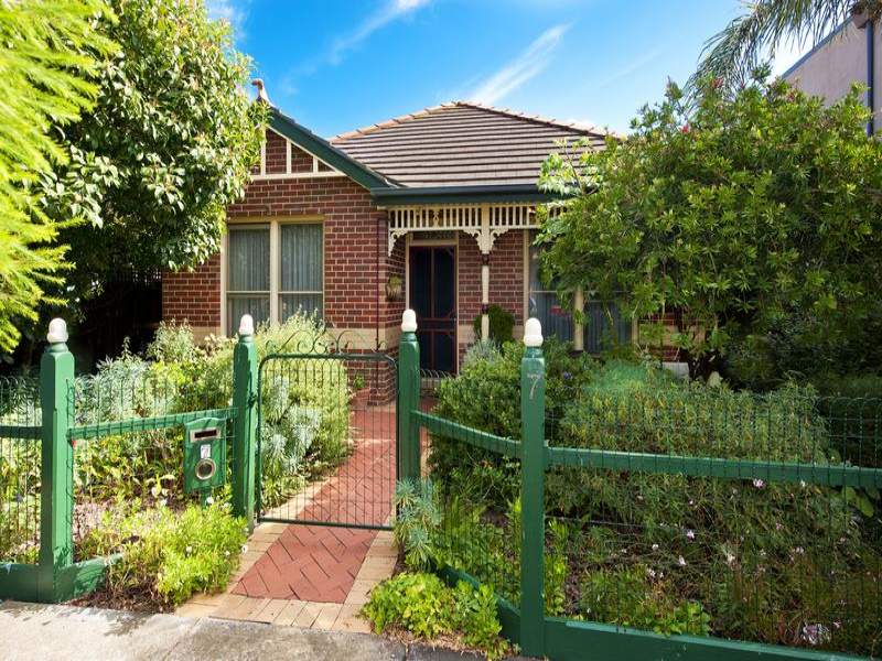 7 Farrell Court, Williamstown, Vic 3016 Property Details