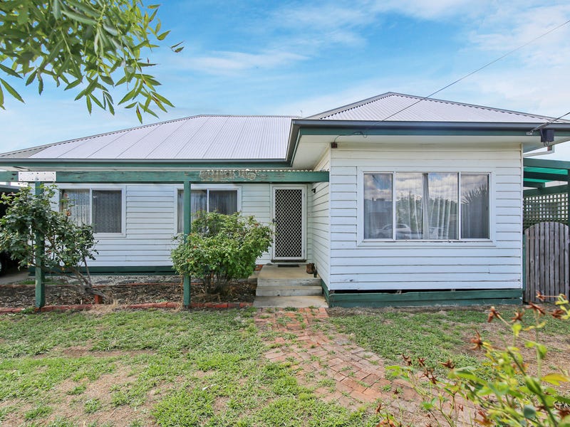 21 Henry Street, Benalla, Vic 3672 House for Sale