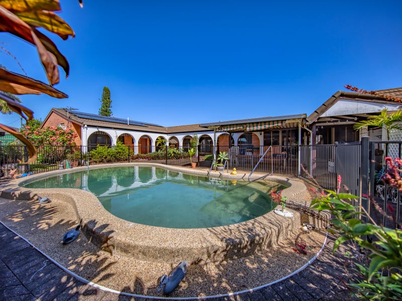 8 Flying Fish Point Road, Innisfail Estate, Qld 4860