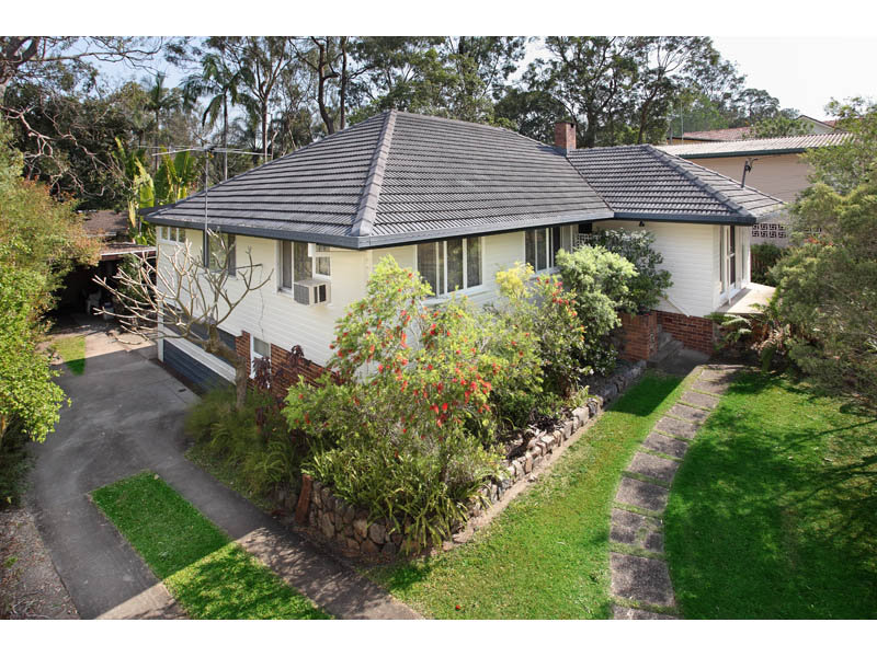 35 Edson Street, Kenmore, Qld 4069 Property Details