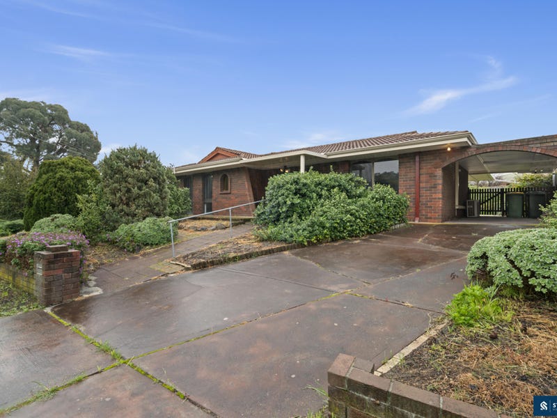 29 Ravenslea Drive Parkwood WA 6147 realestate .au