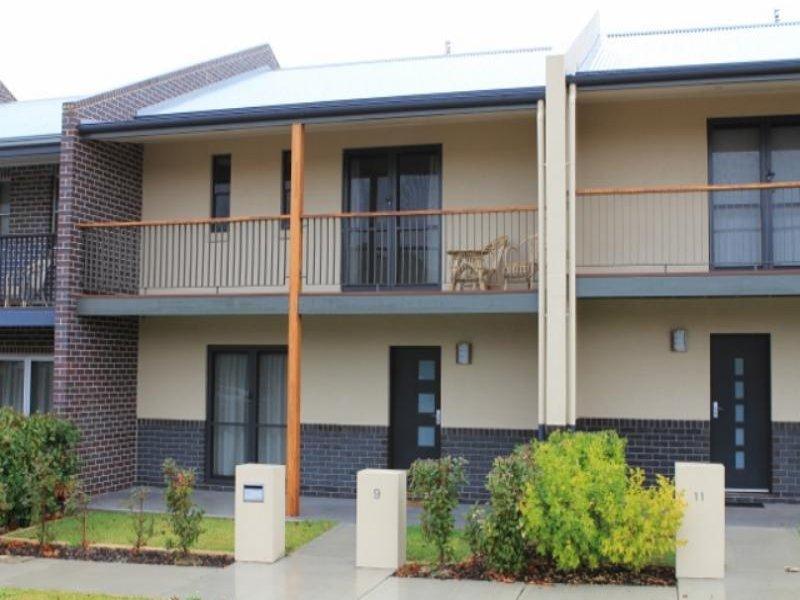 9 Boulevard Parade, Tamworth, NSW 2340 Townhouse for Rent