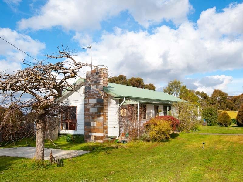 35 Newstead Road, Maldon, Vic 3463