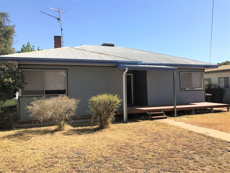 376 Church Street, Hay, NSW 2711