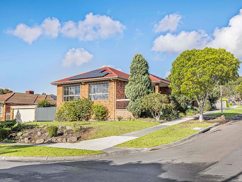 3 Chalcot Drive, Endeavour Hills, VIC 3802