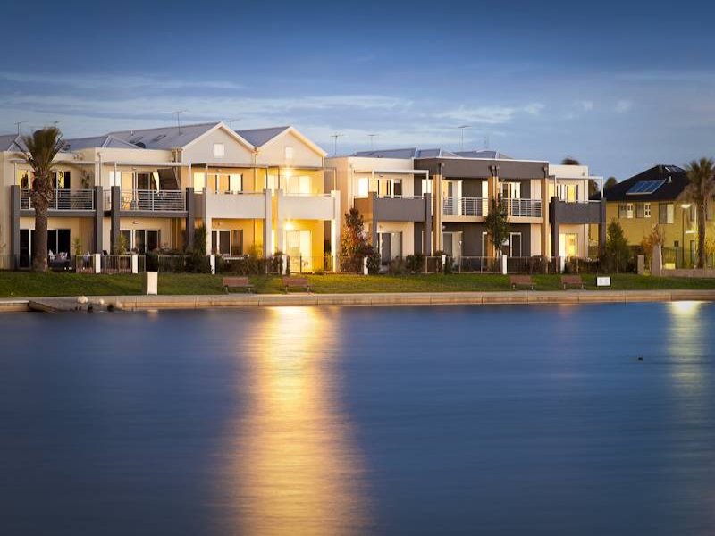 5/2 The Entrance, Pakenham, Vic 3810 Property Details