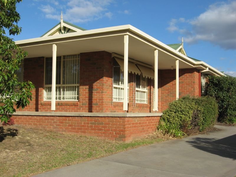 1/3 Highgrove Place, West Albury, NSW 2640