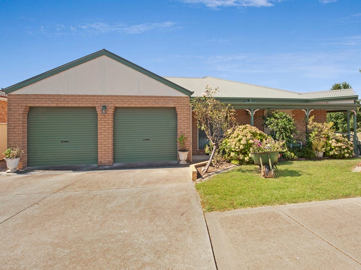 4 Oakmont Circuit, Wodonga, Vic 3690 Property Details