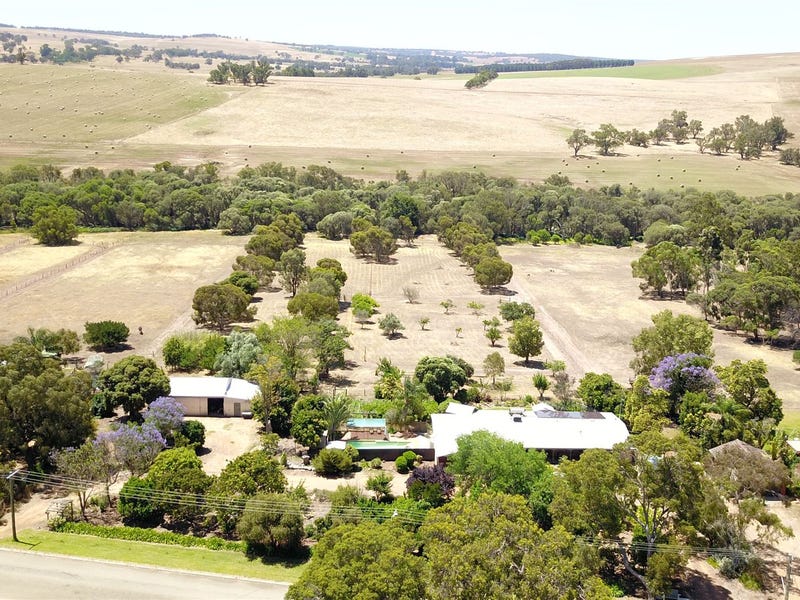 34 Lefroy Street, Gingin, WA 6503