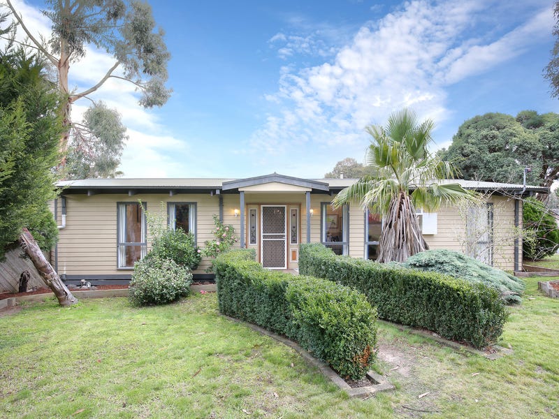 21 Sugarloaf Drive, Chirnside Park, VIC 3116