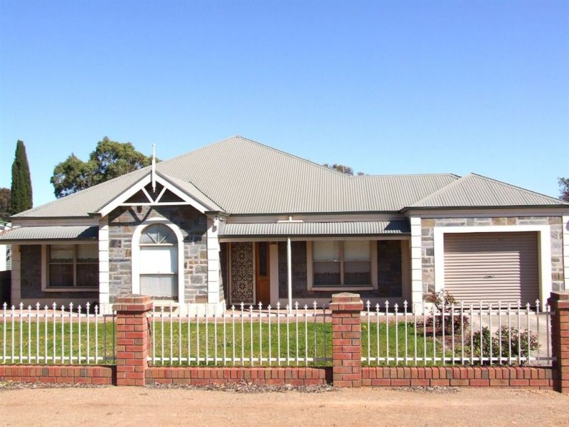 12 Clifton Road, Jamestown, SA 5491