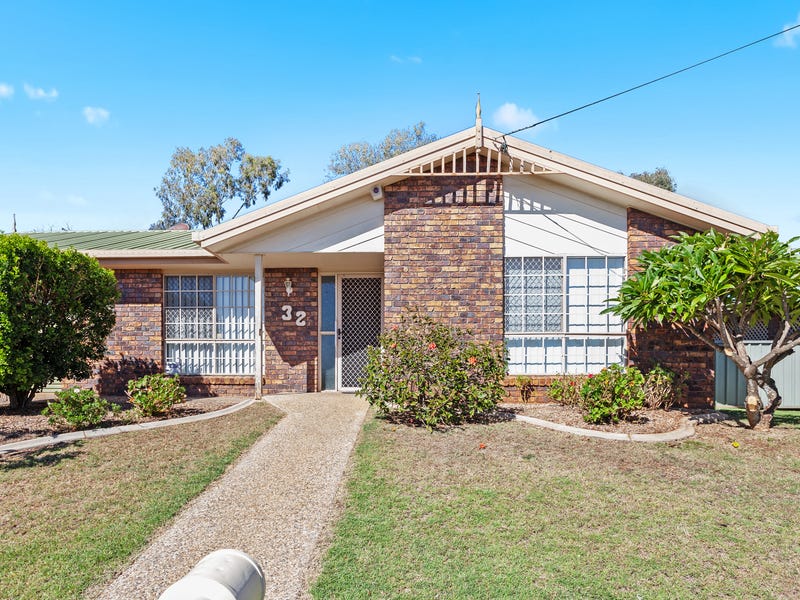 32 Robb Street, Oakey, Qld 4401 House for Sale