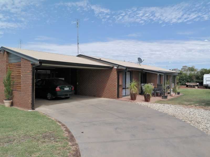 89 Crossen St, Echuca, Vic 3564 Property Details