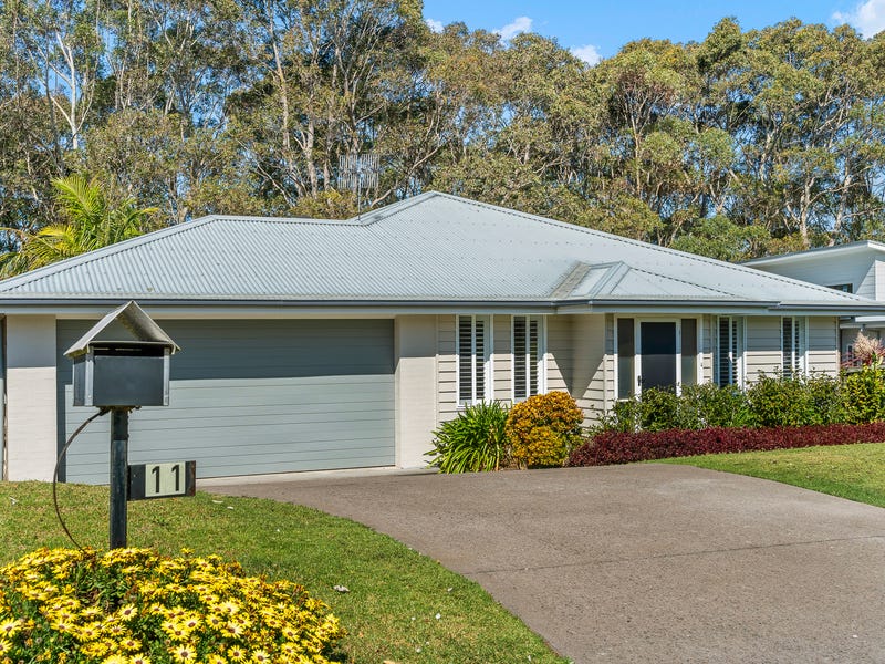 11 Bada Cres, Burrill Lake, NSW 2539