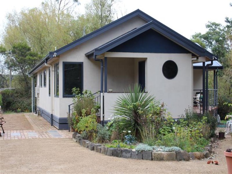 9B Ashbourne Road, Woodend, VIC 3442