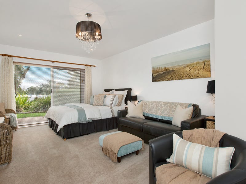 117/210 Steele Street, Cowes, Vic 3922 Property Details