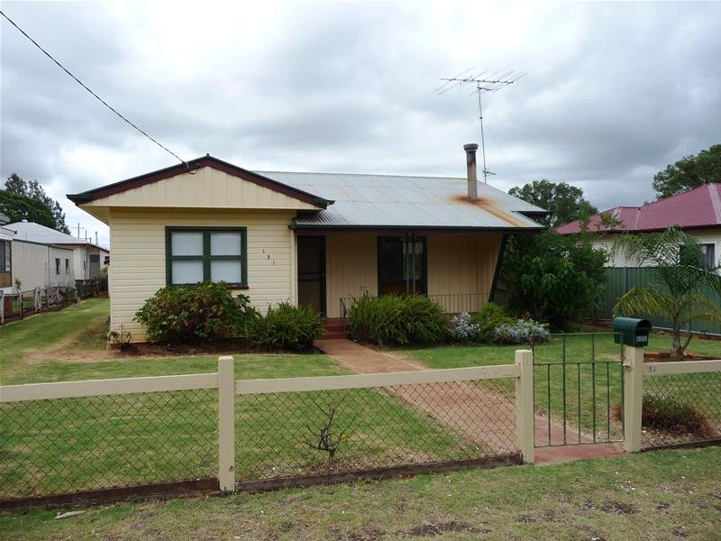 121 Hill Street, Newtown, QLD 4350