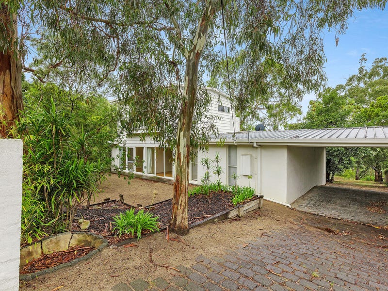 145 Koornalla Cres, Mount Eliza, Vic 3930