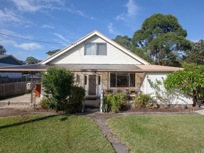 8 Tallyan Point Road, Basin View, NSW 2540
