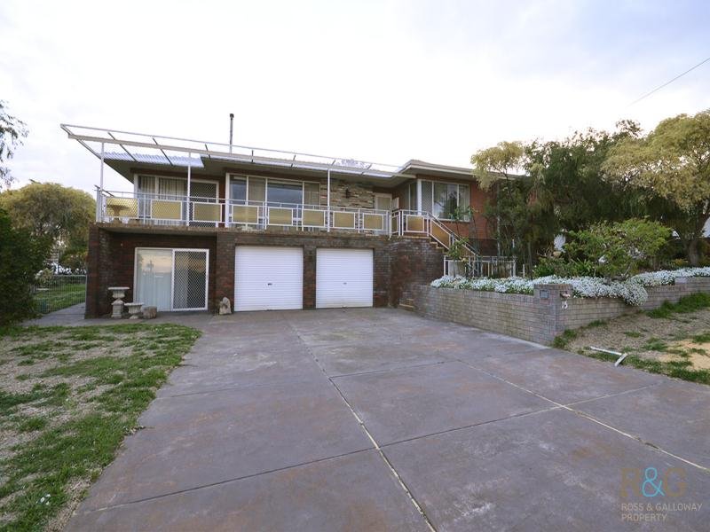 15 Renton Street, Melville, WA 6156 Property Details