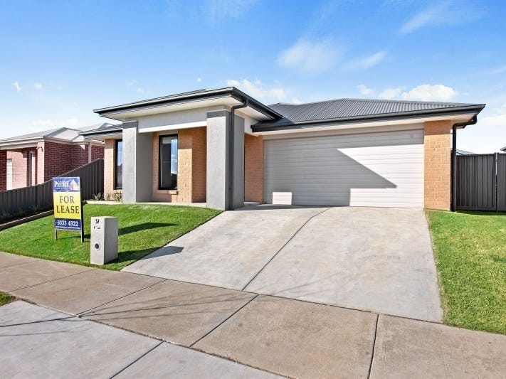 37 Cinnamon Drive, Lake Gardens, VIC 3355