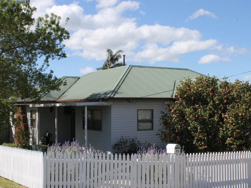 25 Worrigee Street, Nowra, NSW 2541 Property Details