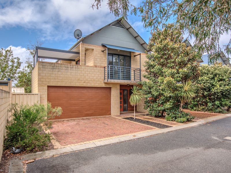 1/3 Sloan St, Rockingham, WA 6168 Property Details