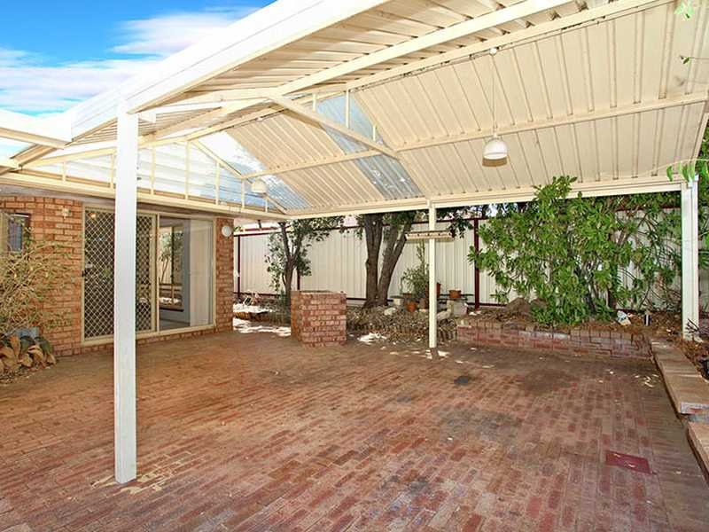 12 Bolderwood Drive, South Lake, WA 6164