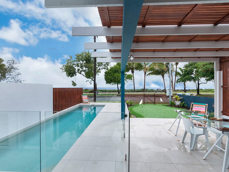 Houses for Sale in Clifton Beach, QLD 4879