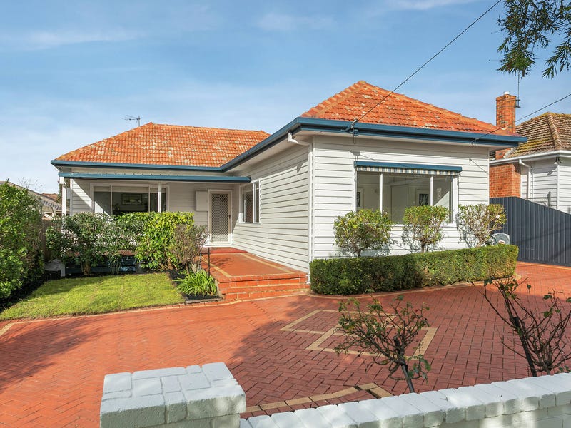 11 Kent Road, Pascoe Vale, VIC 3044