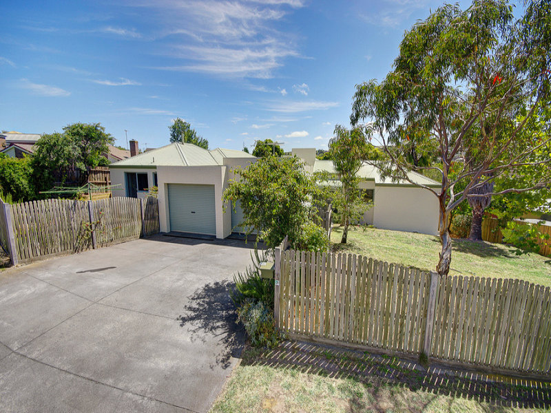 10 Sunset Court, Highton, Vic 3216 Property Details