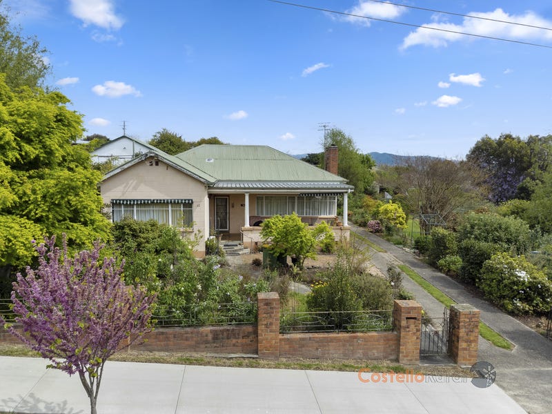 6062 Donaldson St, Corryong, Vic 3707 House for Sale