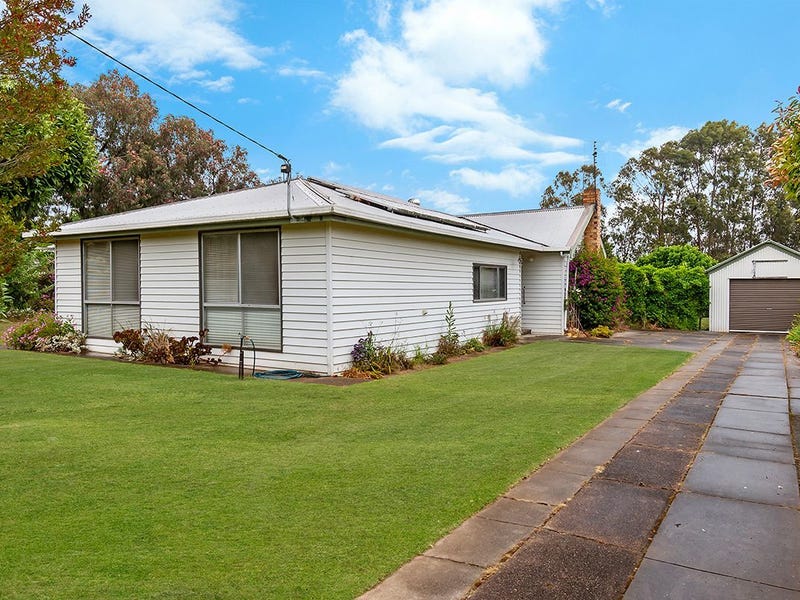 16 Bell Street, Glenthompson, Vic 3293 Property Details