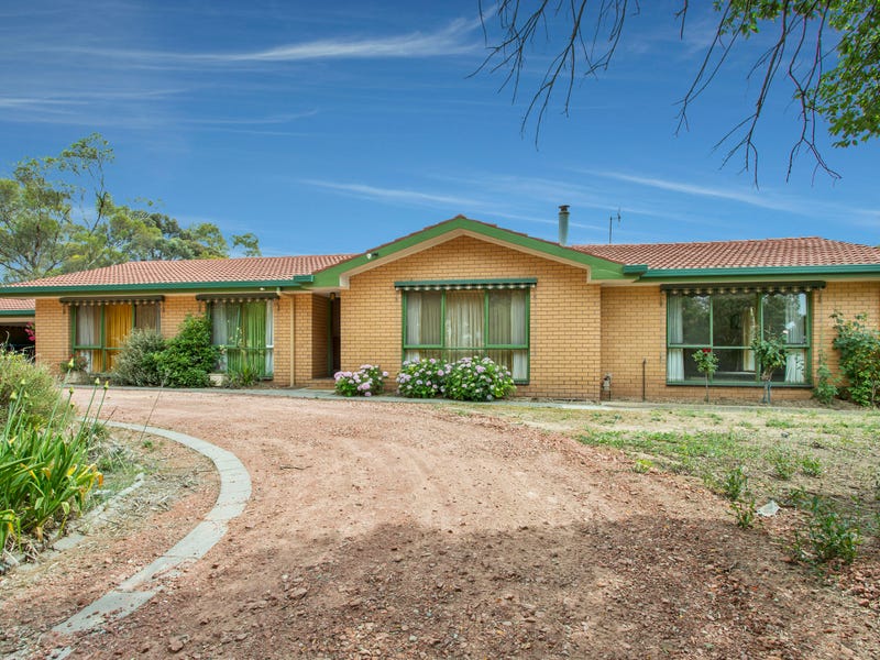 16 Apsley Street, Strathfieldsaye, VIC 3551