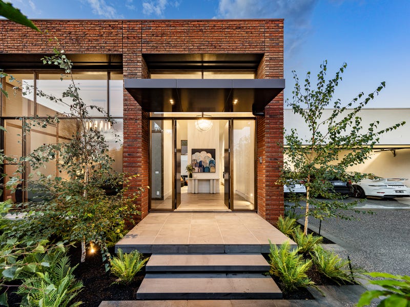 15a Bowen Street, Kew, Vic 3101 Property Details