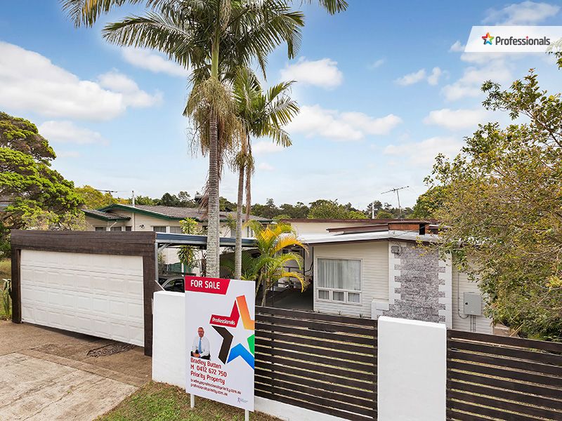 32 Patricks Road, Arana Hills, QLD 4054