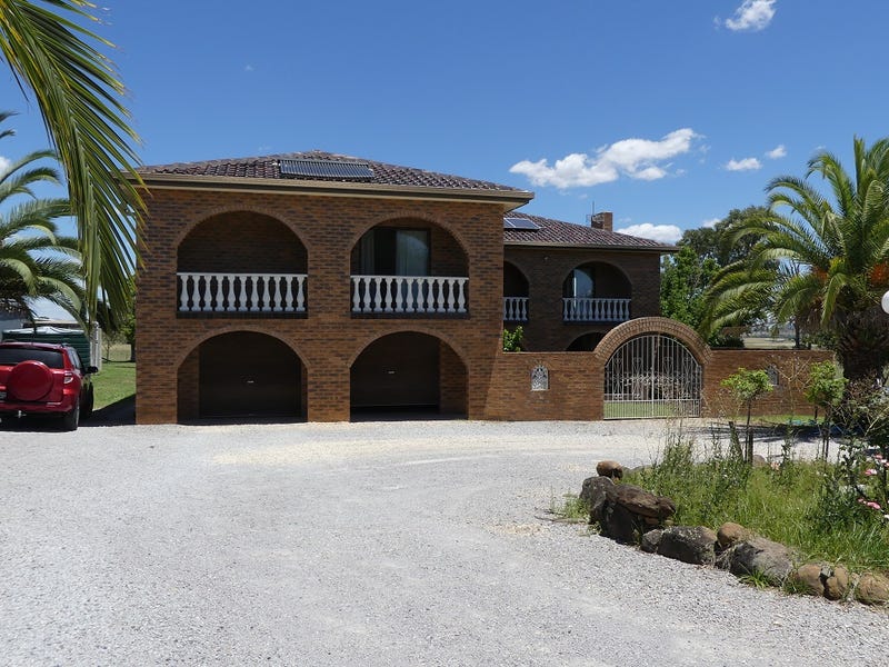 348 Whitehouse Lane, Tamworth, NSW 2340 Property Details