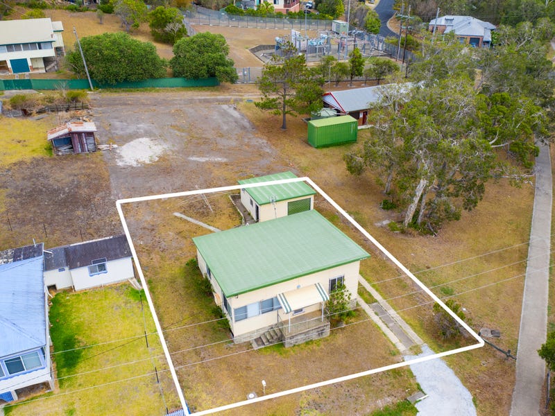 64 Main Street, Crescent Head, NSW 2440 House for Sale realestate