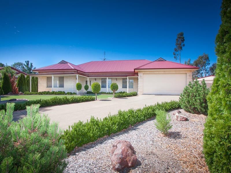 6 Lauren Court, Gisborne, Vic 3437 Property Details