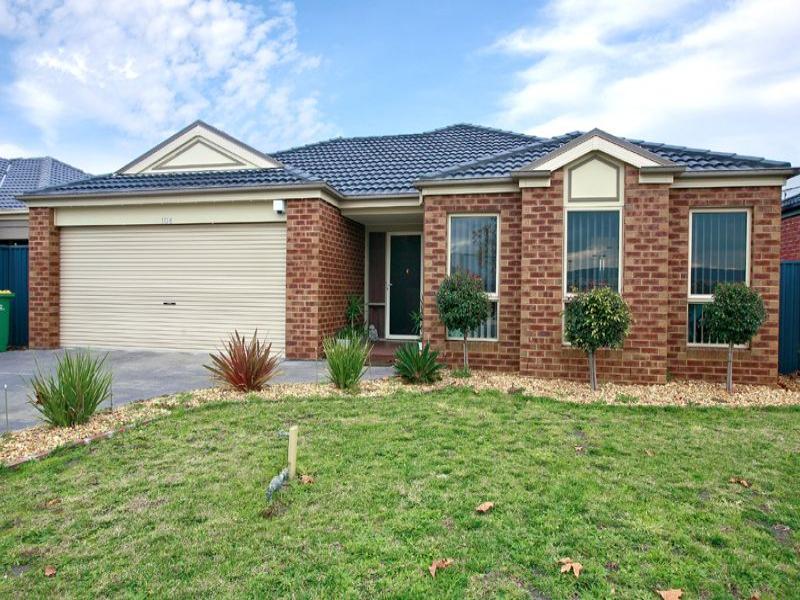 106 Shearwater Drive, Pakenham, Vic 3810 Property Details