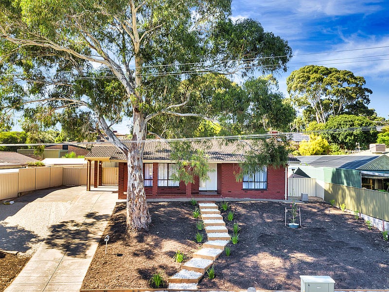 13 Pine Drive, Aberfoyle Park, SA 5159
