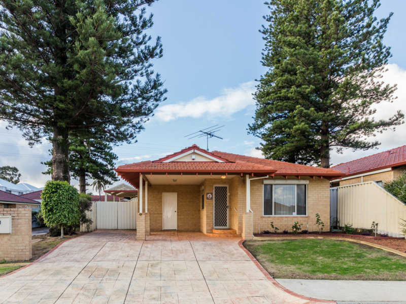 2/104 Forrest Road, Hamilton Hill, WA 6163