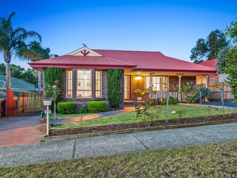 77 Warrawee Circuit, Frankston, Vic 3199 Property Details