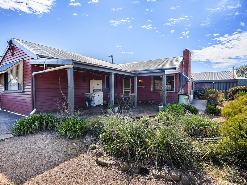 2 Willoby Street, Beaufort, Vic 3373 Property Details